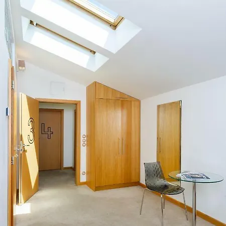 The Διαμέρισμα *