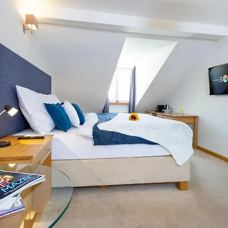 Διαμέρισμα The *